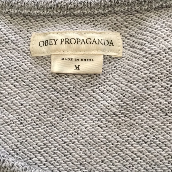 Obey size Medium oversized short sleeve sweater - Picture 4 of 4